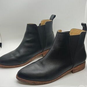 Nisolo Black Leather Ankle Booties